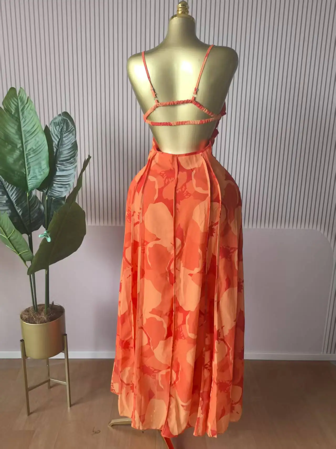 CM.YAYA Women Floral Printed Strap Backless Bra Front Big Swing Maxi Long Dress 2025 Vintage Sexy Club Party Evening Dresses CM.YAYA Women Floral Printed Strap Backless Bra Front Big Swing Maxi Long Dress 2025 Vintage Sexy Club Party Evening Dresses