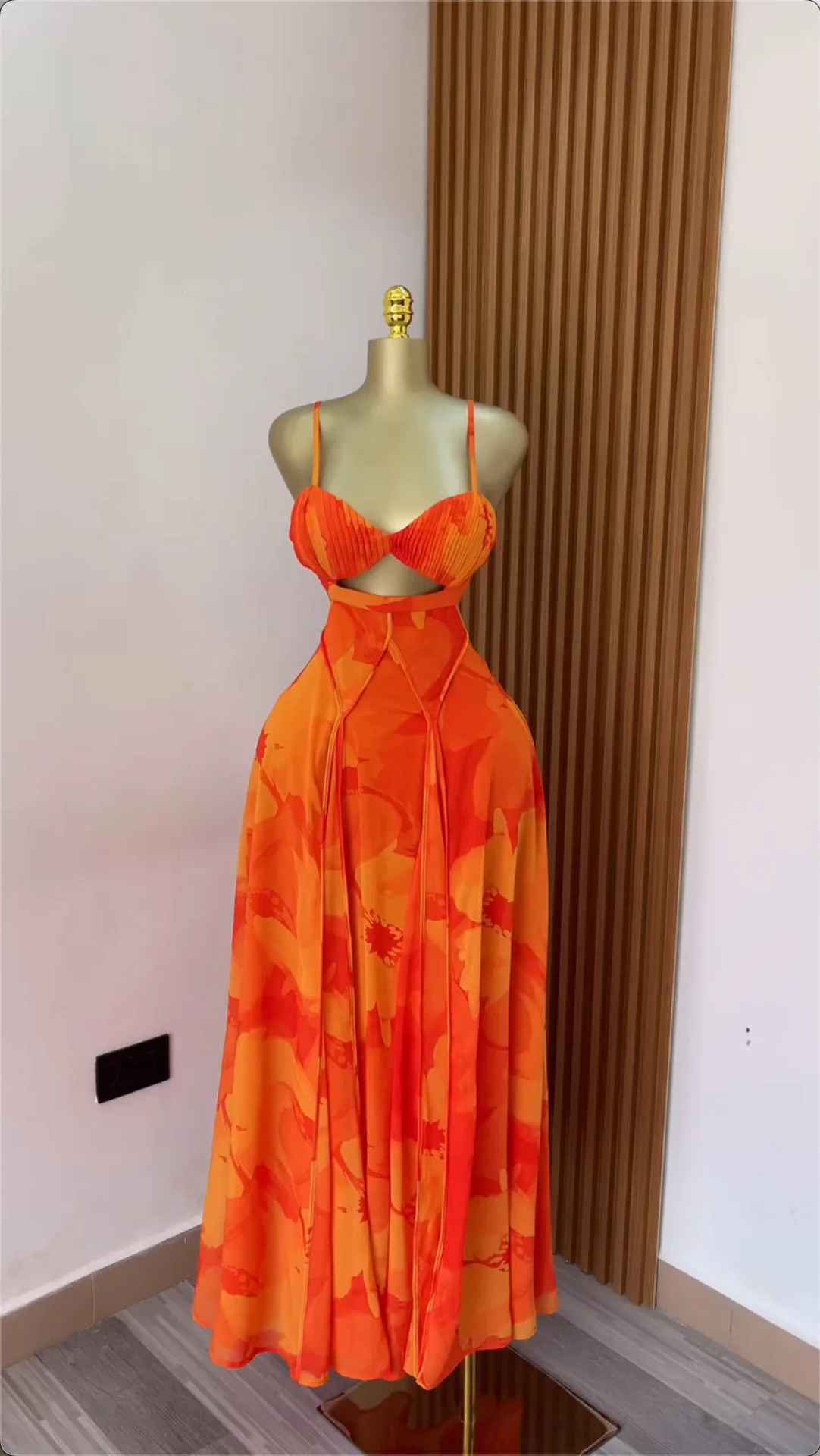 CM.YAYA Women Floral Printed Strap Backless Bra Front Big Swing Maxi Long Dress 2025 Vintage Sexy Club Party Evening Dresses CM.YAYA Women Floral Printed Strap Backless Bra Front Big Swing Maxi Long Dress 2025 Vintage Sexy Club Party Evening Dresses