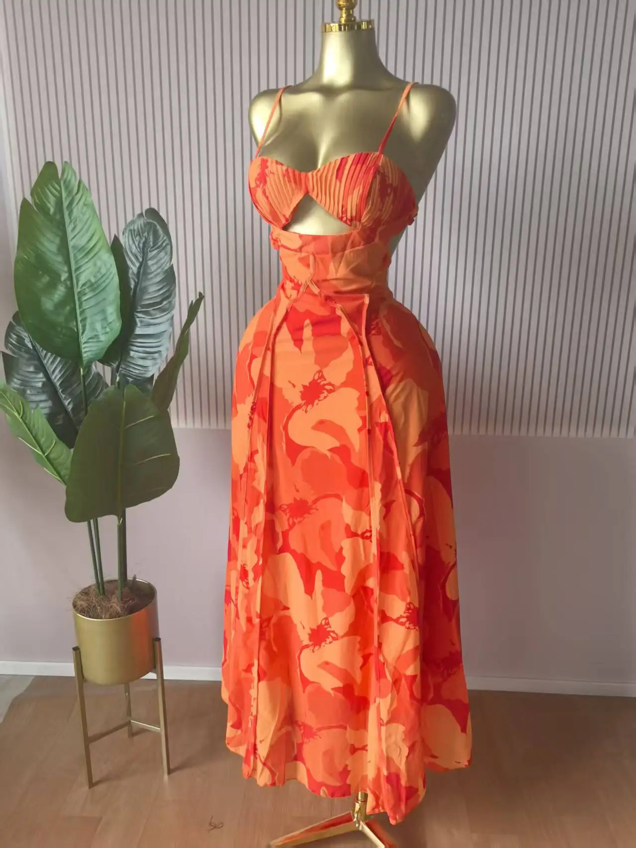 CM.YAYA Women Floral Printed Strap Backless Bra Front Big Swing Maxi Long Dress 2025 Vintage Sexy Club Party Evening Dresses CM.YAYA Women Floral Printed Strap Backless Bra Front Big Swing Maxi Long Dress 2025 Vintage Sexy Club Party Evening Dresses