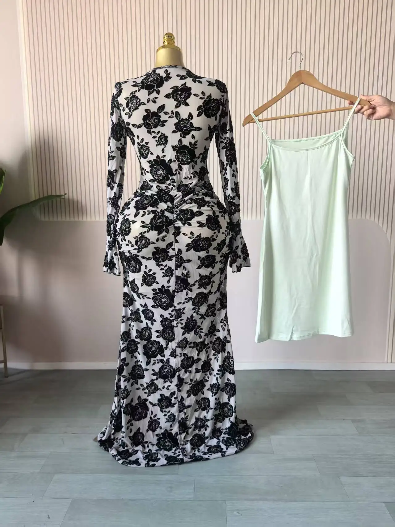 CM.YAYA 2025 Fall Women Long Sleeve Stacked Mesh See Though with Lining Bodycon Long Dress Evening Birthday Sexy Party Dresses CM.YAYA 2025 Fall Women Long Sleeve Stacked Mesh See Though with Lining Bodycon Long Dress Evening Birthday Sexy Party Dresses