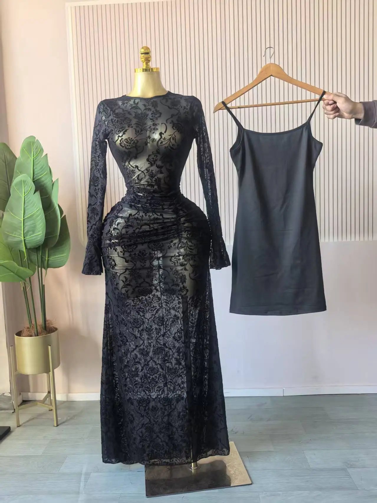 CM.YAYA 2025 Fall Women Long Sleeve Stacked Mesh See Though with Lining Bodycon Long Dress Evening Birthday Sexy Party Dresses CM.YAYA 2025 Fall Women Long Sleeve Stacked Mesh See Though with Lining Bodycon Long Dress Evening Birthday Sexy Party Dresses