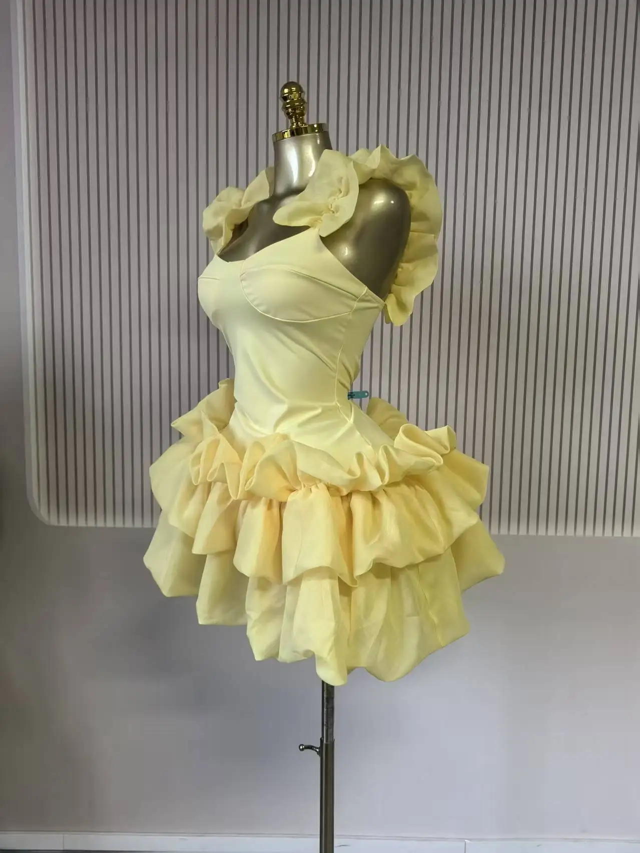 CM.YAYA Women Sleeveless Tierred Ruffles Hem Tank U-neck  A-line Mini Dress Sexy Street Birthday Party Evening Trendy Dresses