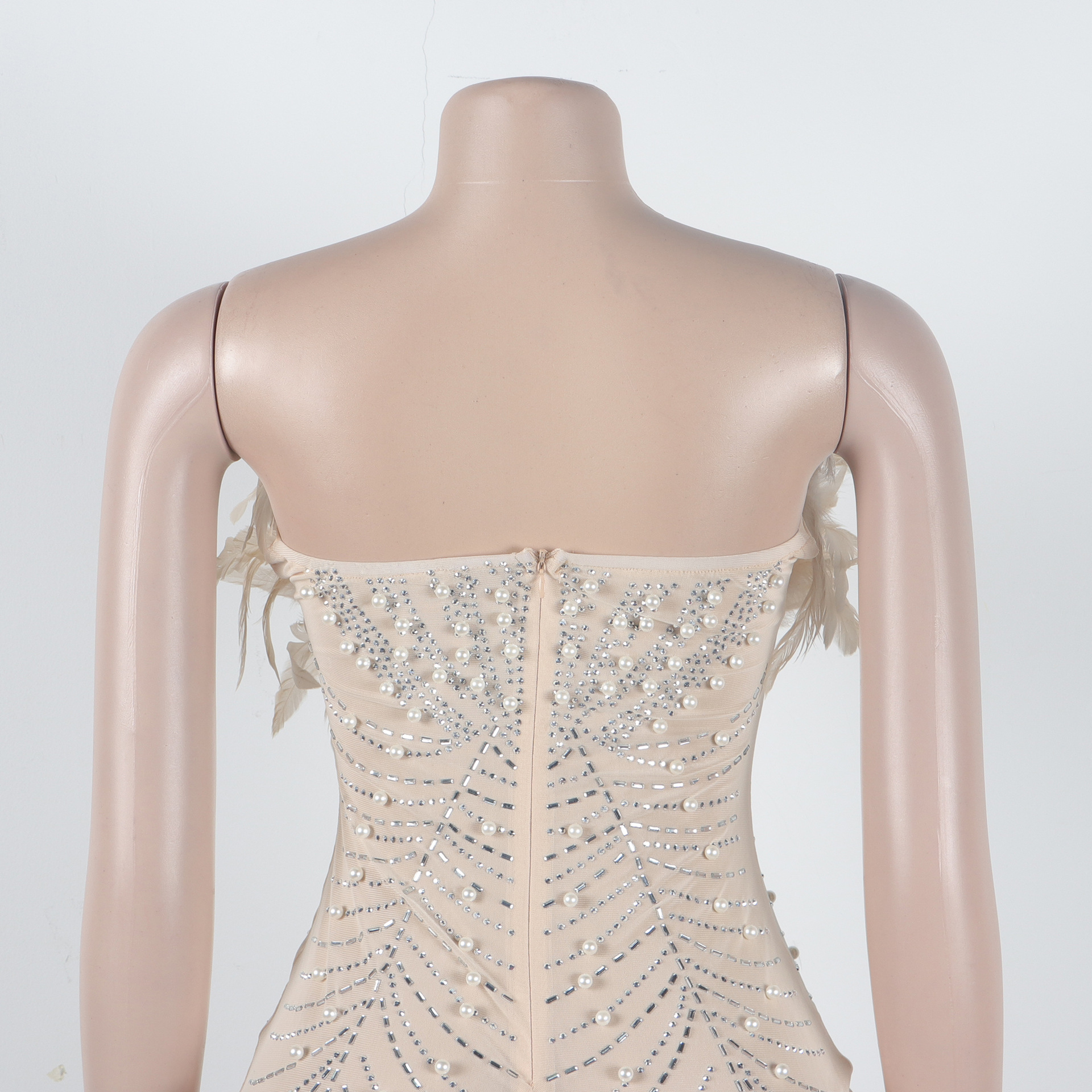 CM.YAYA Women Diamonds Hot Rhinestones Feather Mesh Strapless Plunging V-neck Bodycon Midi Dress 2023 Sexy Party Evening Dresses