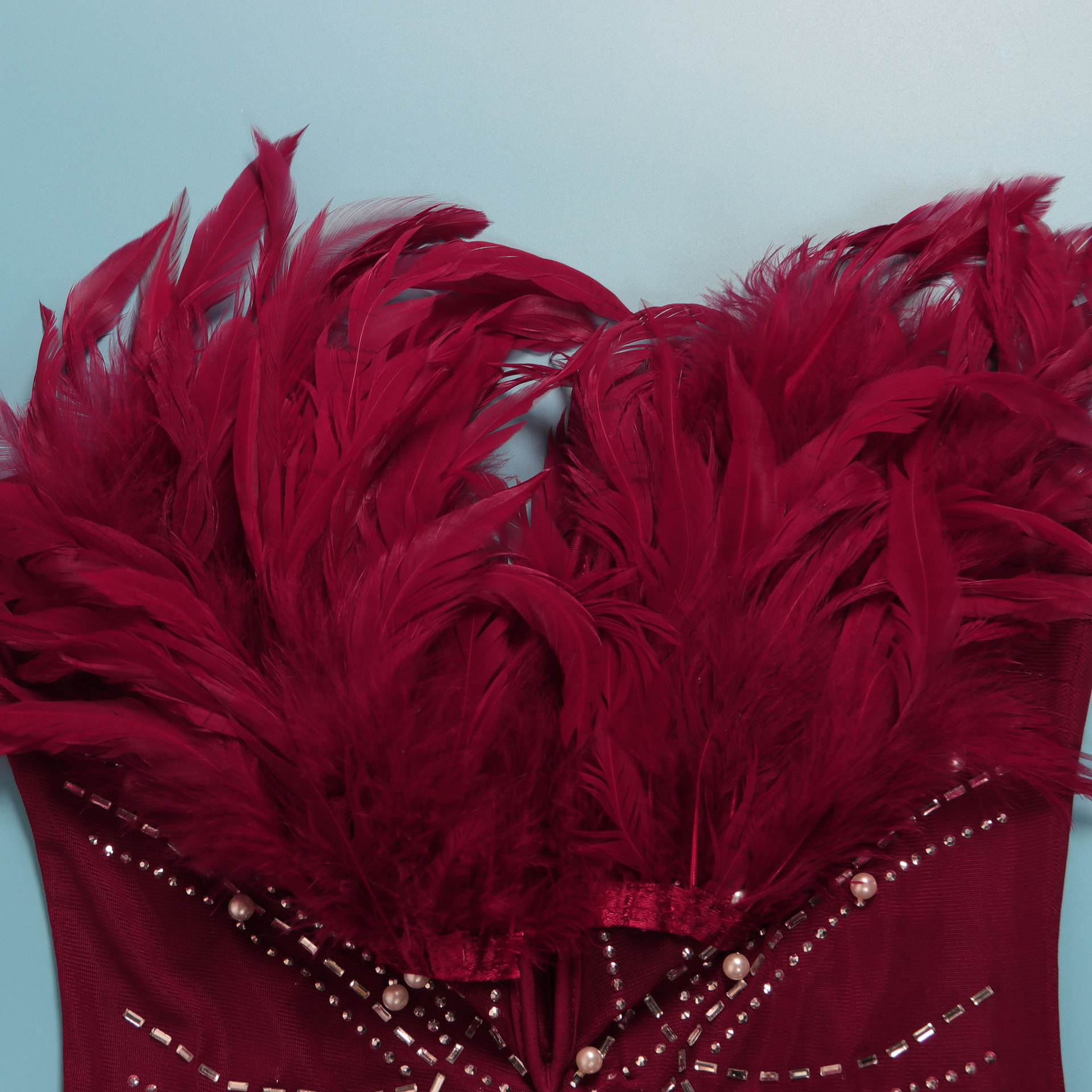 CM.YAYA Women Diamonds Hot Rhinestones Feather Mesh Strapless Plunging V-neck Bodycon Midi Dress 2023 Sexy Party Evening Dresses