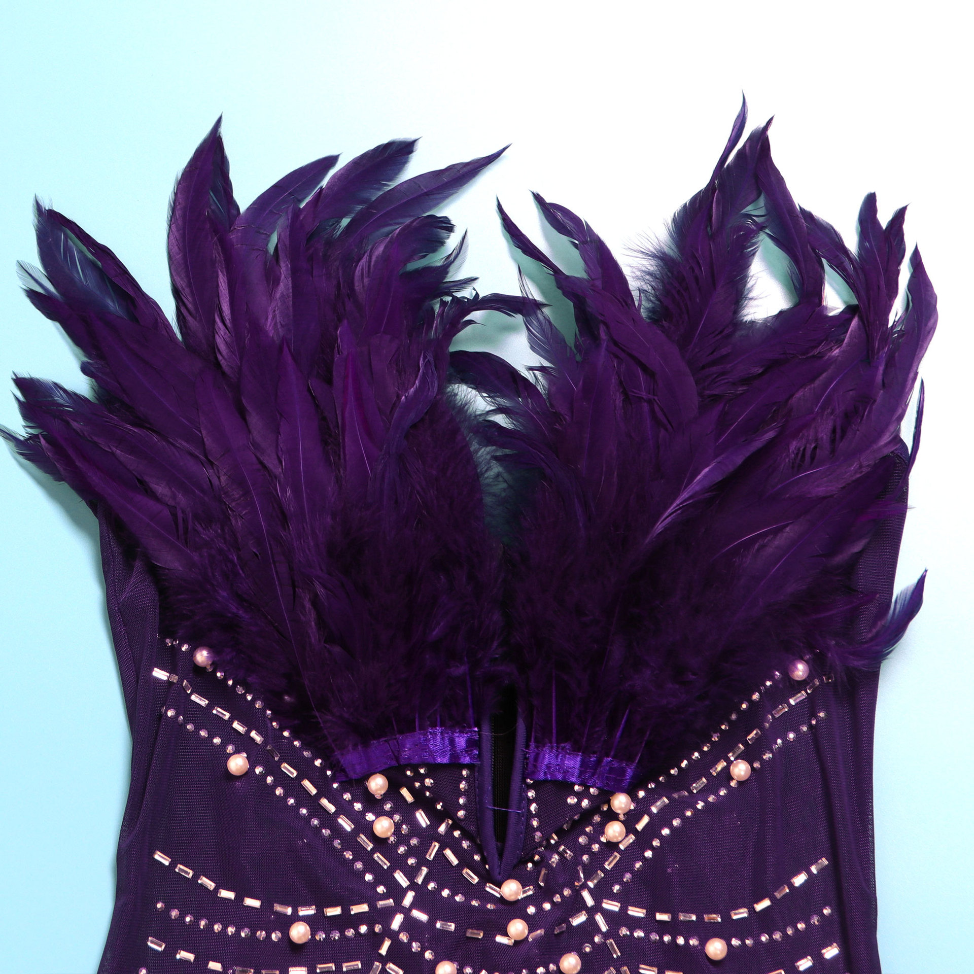 CM.YAYA Women Diamonds Hot Rhinestones Feather Mesh Strapless Plunging V-neck Bodycon Midi Dress 2023 Sexy Party Evening Dresses