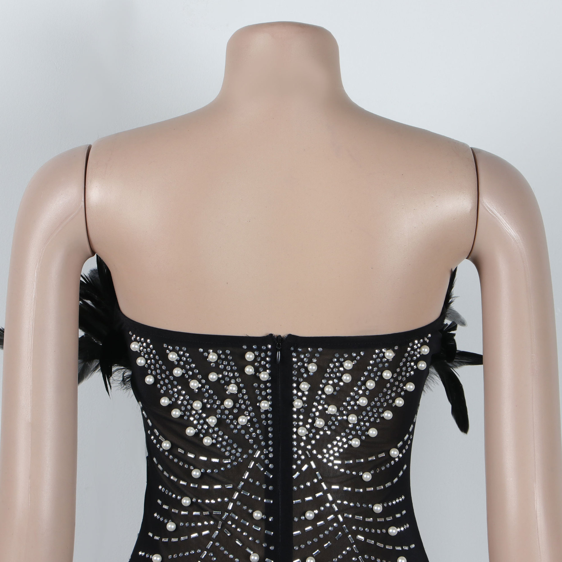 CM.YAYA Women Diamonds Hot Rhinestones Feather Mesh Strapless Plunging V-neck Bodycon Midi Dress 2023 Sexy Party Evening Dresses