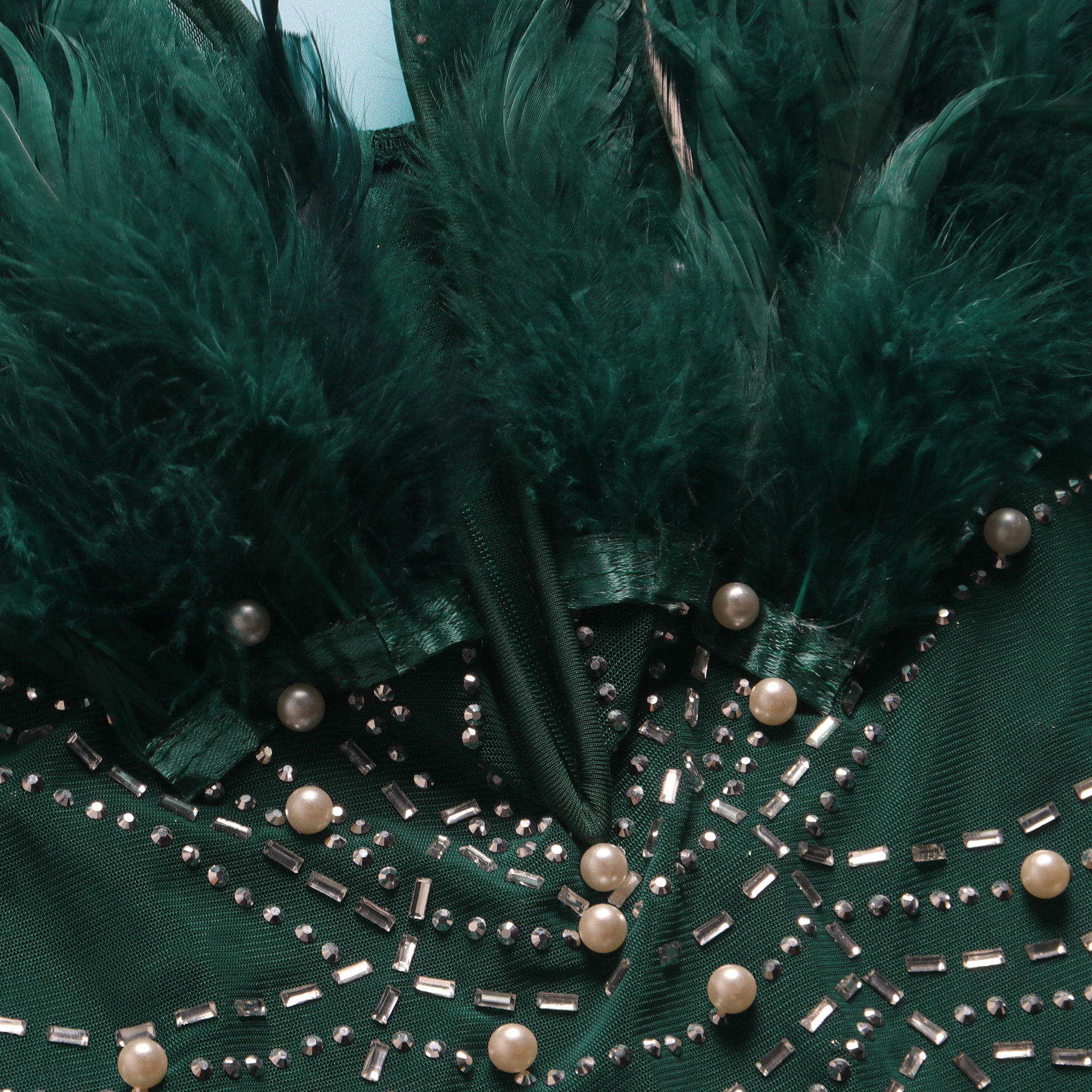 CM.YAYA Women Diamonds Hot Rhinestones Feather Mesh Strapless Plunging V-neck Bodycon Midi Dress 2023 Sexy Party Evening Dresses