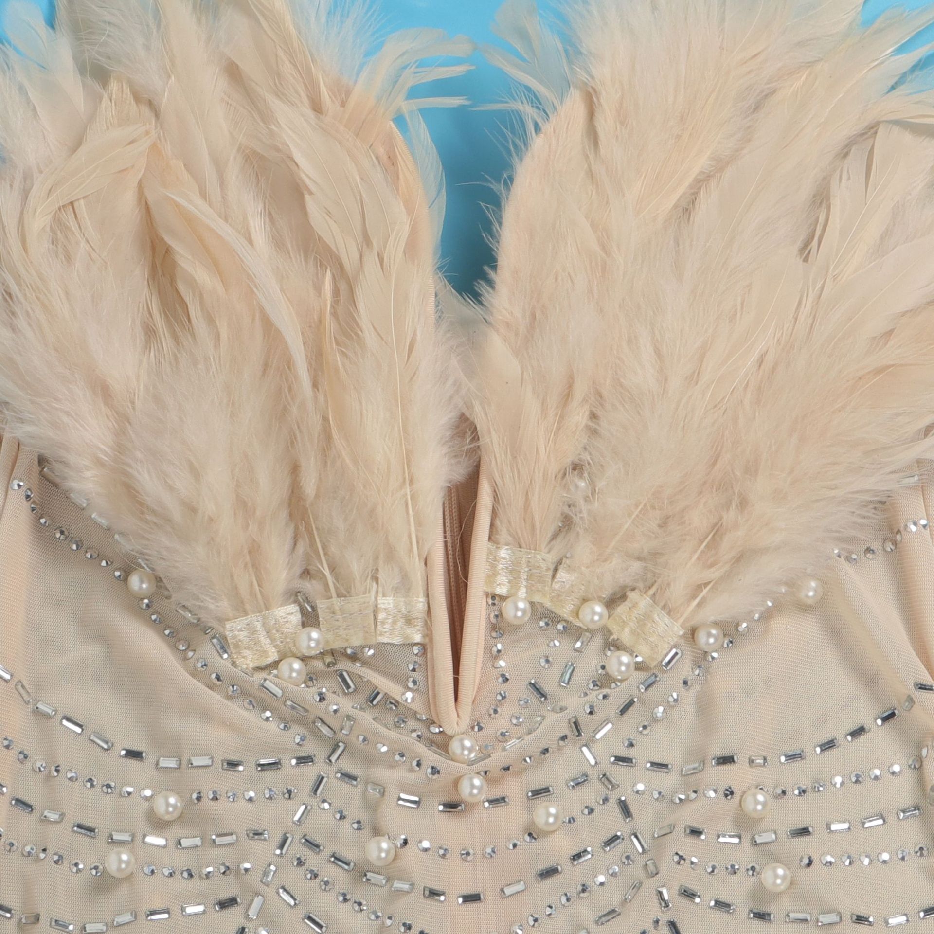 CM.YAYA Women Diamonds Hot Rhinestones Feather Mesh Strapless Plunging V-neck Bodycon Midi Dress 2023 Sexy Party Evening Dresses