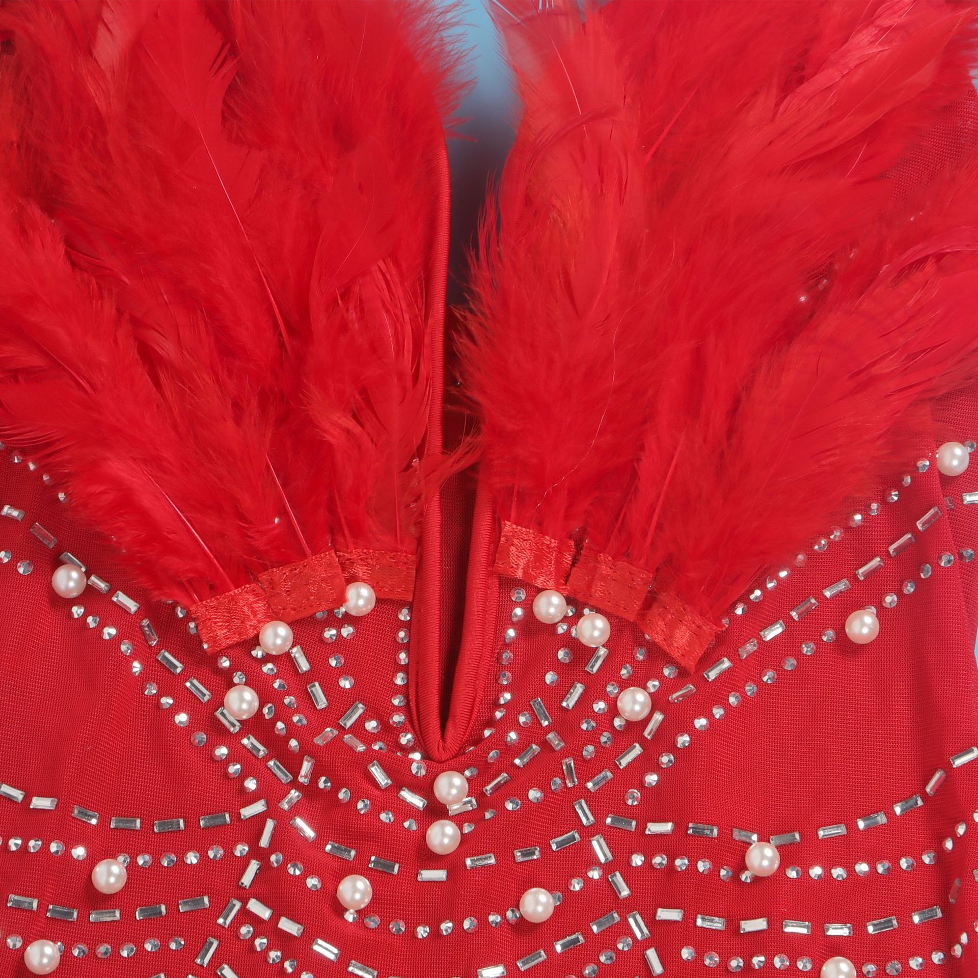 CM.YAYA Women Diamonds Hot Rhinestones Feather Mesh Strapless Plunging V-neck Bodycon Midi Dress 2023 Sexy Party Evening Dresses