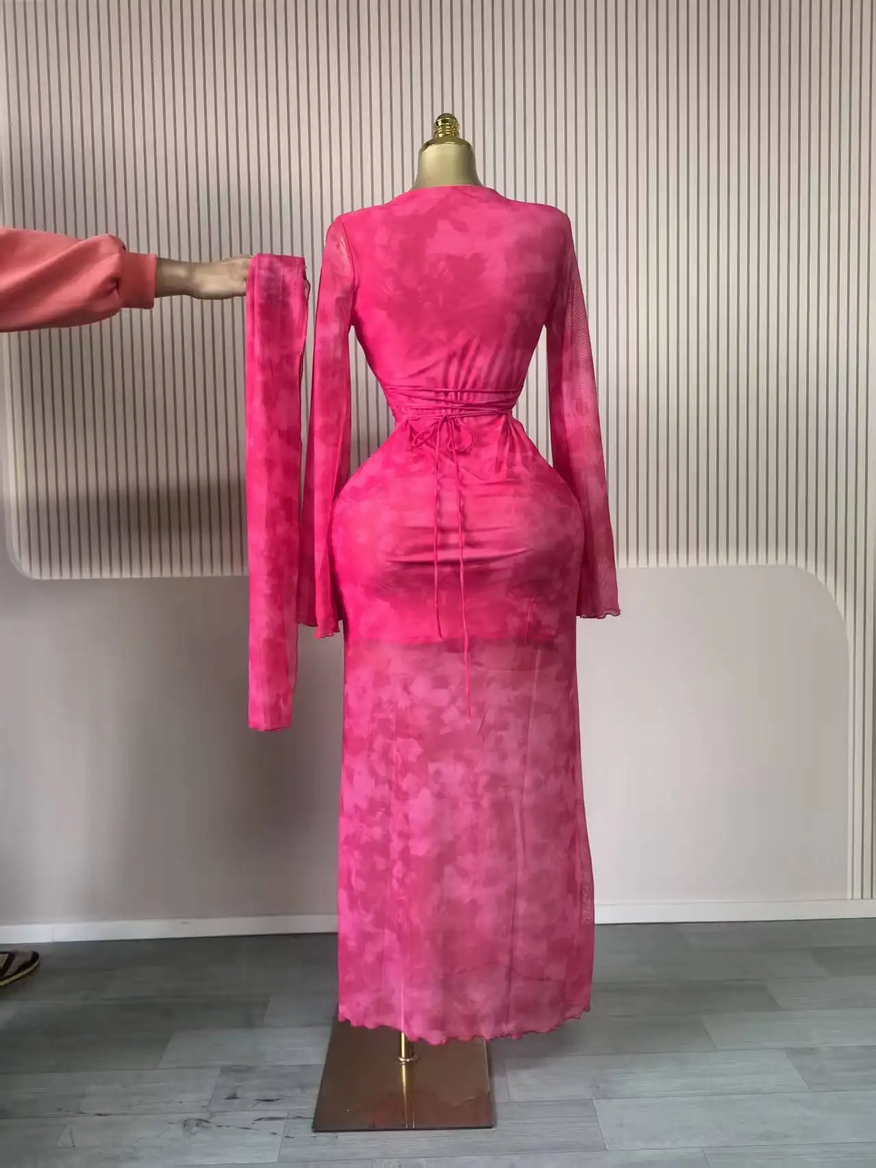 CM.YAYA Women Tie Dye Lace Up Back with Scarf Bodycon Midi Long Sleeve Pleated Maxi Dress Party Education Vacation Long Dresses