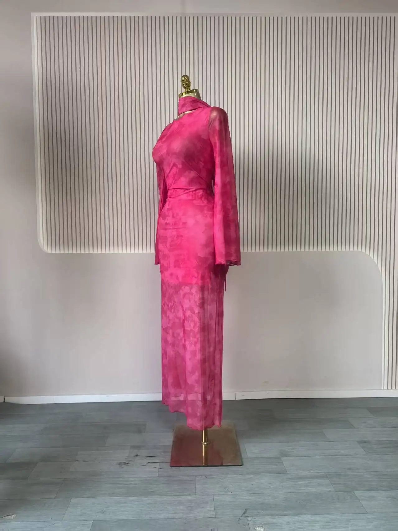 CM.YAYA Women Tie Dye Lace Up Back with Scarf Bodycon Midi Long Sleeve Pleated Maxi Dress Party Education Vacation Long Dresses