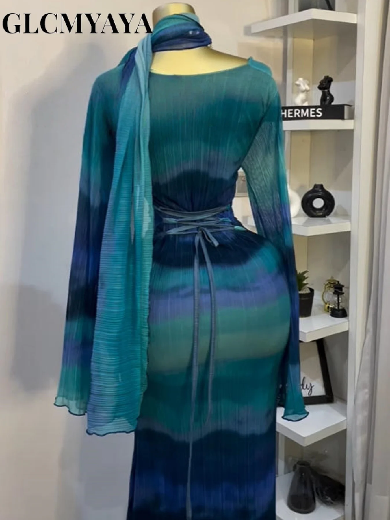 CM.YAYA Women Tie Dye Lace Up Back with Scarf Bodycon Midi Long Sleeve Pleated Maxi Dress Party Education Vacation Long Dresses