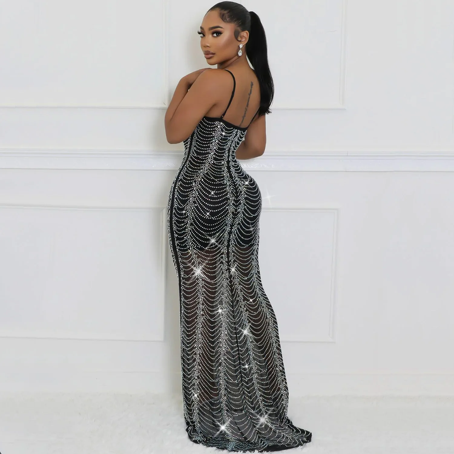 CM.YAYA Spring 2024 Sexy Mesh Rhinestone See Through Sleeveless V-Neck Sexy Birthday Evening Party Dress Long Strap Maxi Dresses CM.YAYA Spring 2024 Sexy Mesh Rhinestone See Through Sleeveless V-Neck Sexy Birthday Evening Party Dress Long Strap Maxi Dresses