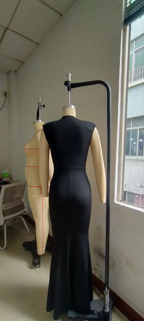 CM.YAYA Women Sleeveless Ruched Deep V-neck Long Maxi Dress 2024 Street Evening Birthday Night Club Party Vestidos Sexy Dresses