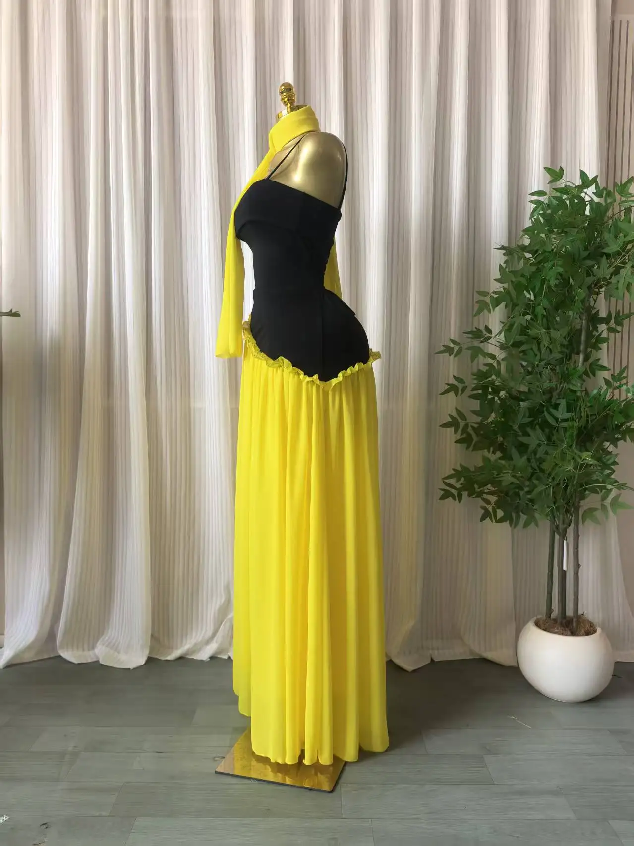 CM.YAYA Women Spaghetti Strap Skew Waist Patchwork A-line Maxi Dress with Scarf 2026 Street Beach Birthday Holiday Long Dresses CM.YAYA Women Spaghetti Strap Skew Waist Patchwork A-line Maxi Dress with Scarf 2026 Street Beach Birthday Holiday Long Dresses