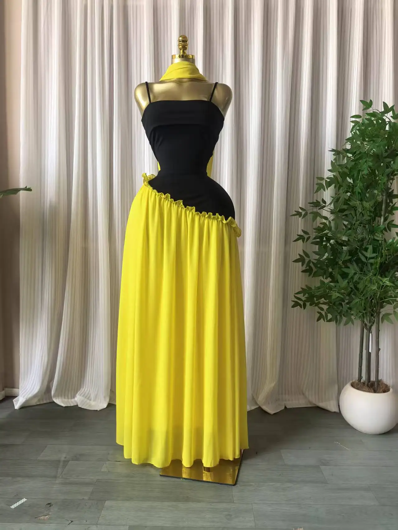 CM.YAYA Women Spaghetti Strap Skew Waist Patchwork A-line Maxi Dress with Scarf 2026 Street Beach Birthday Holiday Long Dresses CM.YAYA Women Spaghetti Strap Skew Waist Patchwork A-line Maxi Dress with Scarf 2026 Street Beach Birthday Holiday Long Dresses