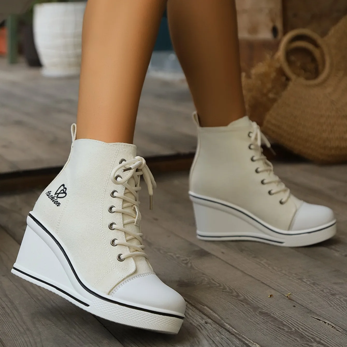 Women Sneakers 2024 New High Tops Wedge Fashion Platform Sneakers Woman Lace Up Height Increase Casual Canvas Shoes for Women
