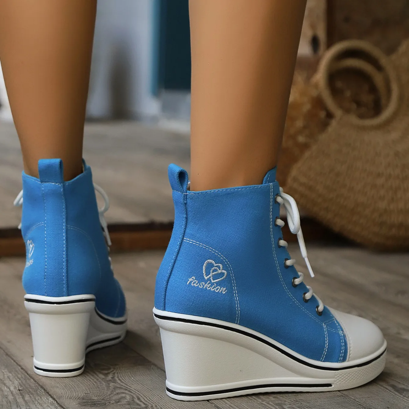 Women Sneakers 2024 New High Tops Wedge Fashion Platform Sneakers Woman Lace Up Height Increase Casual Canvas Shoes for Women