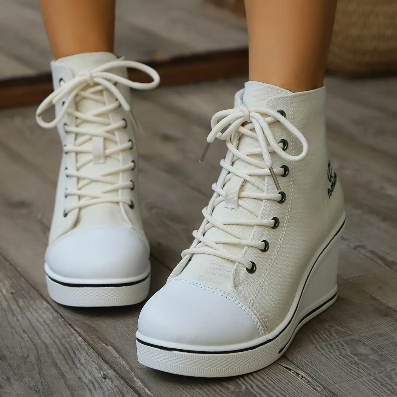 Women Sneakers 2024 New High Tops Wedge Fashion Platform Sneakers Woman Lace Up Height Increase Casual Canvas Shoes for Women
