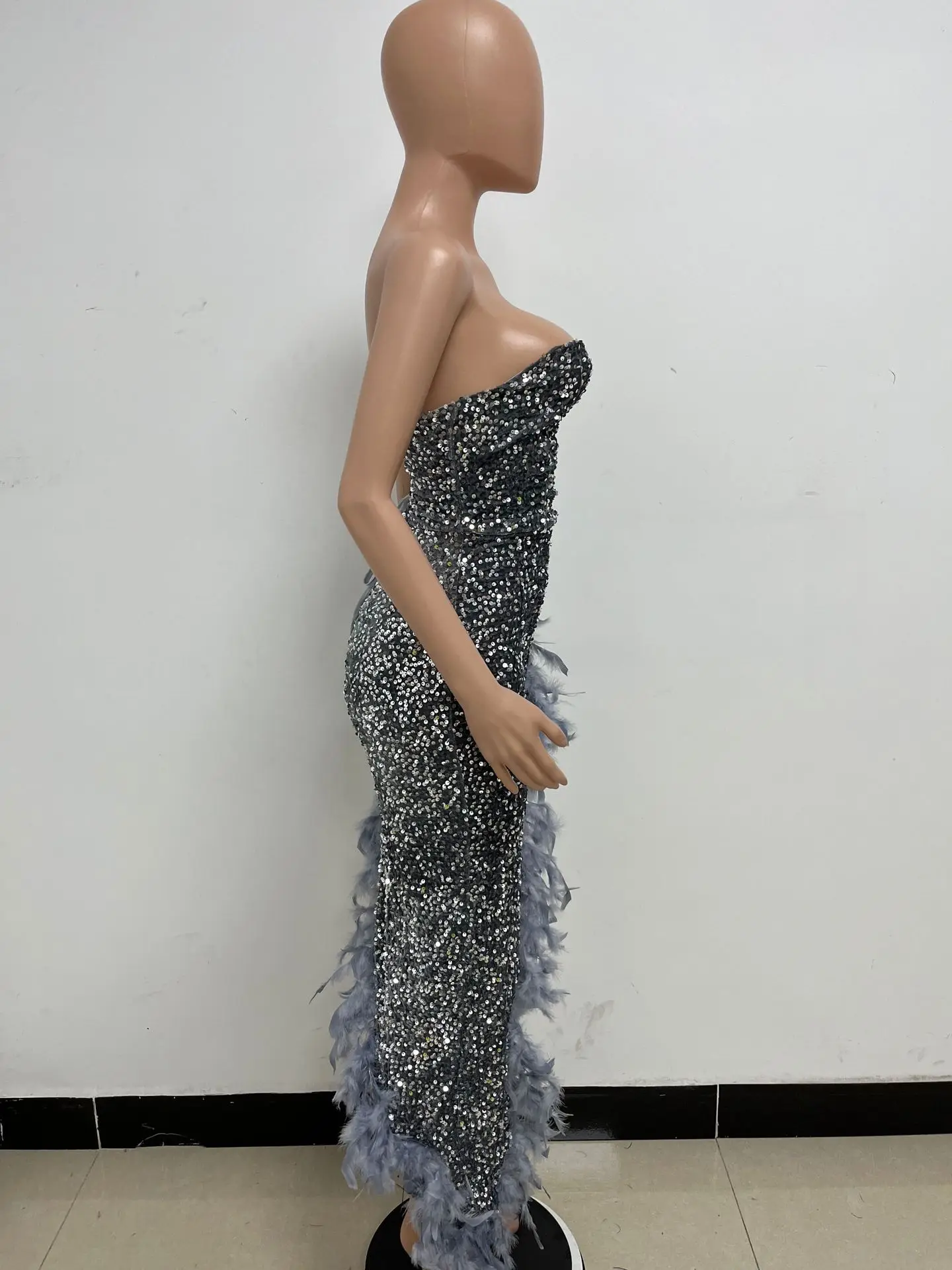 CM.YAYA Women Sequined Strapless Feather High Side Split Strapless Bodycon Midi Maxi Dress Sexy Club Even Party Dresses Vestidos CM.YAYA Women Sequined Strapless Feather High Side Split Strapless Bodycon Midi Maxi Dress Sexy Club Even Party Dresses Vestidos