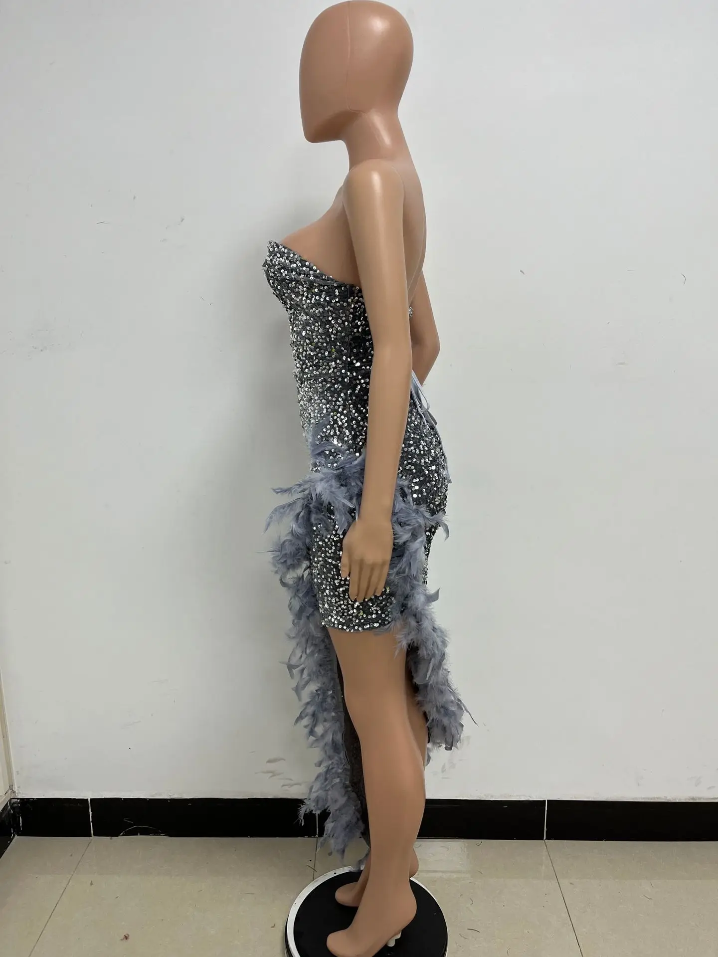 CM.YAYA Women Sequined Strapless Feather High Side Split Strapless Bodycon Midi Maxi Dress Sexy Club Even Party Dresses Vestidos CM.YAYA Women Sequined Strapless Feather High Side Split Strapless Bodycon Midi Maxi Dress Sexy Club Even Party Dresses Vestidos