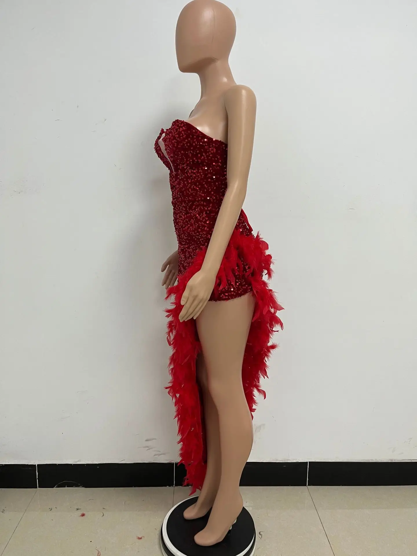 CM.YAYA Women Sequined Strapless Feather High Side Split Strapless Bodycon Midi Maxi Dress Sexy Club Even Party Dresses Vestidos CM.YAYA Women Sequined Strapless Feather High Side Split Strapless Bodycon Midi Maxi Dress Sexy Club Even Party Dresses Vestidos