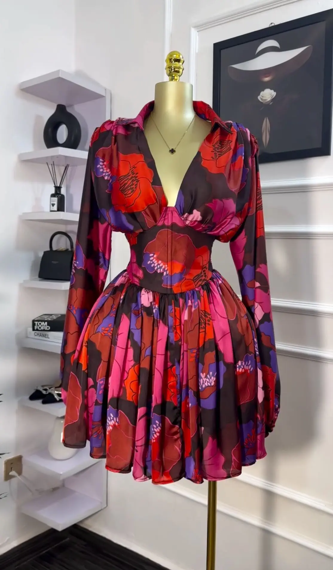 CM.YAYA Women V-neck Long Sleeve Pleated Floral Print Mini Dress Sweet elegant Sexy Birthday Beach Night Party Vestidos Dresses