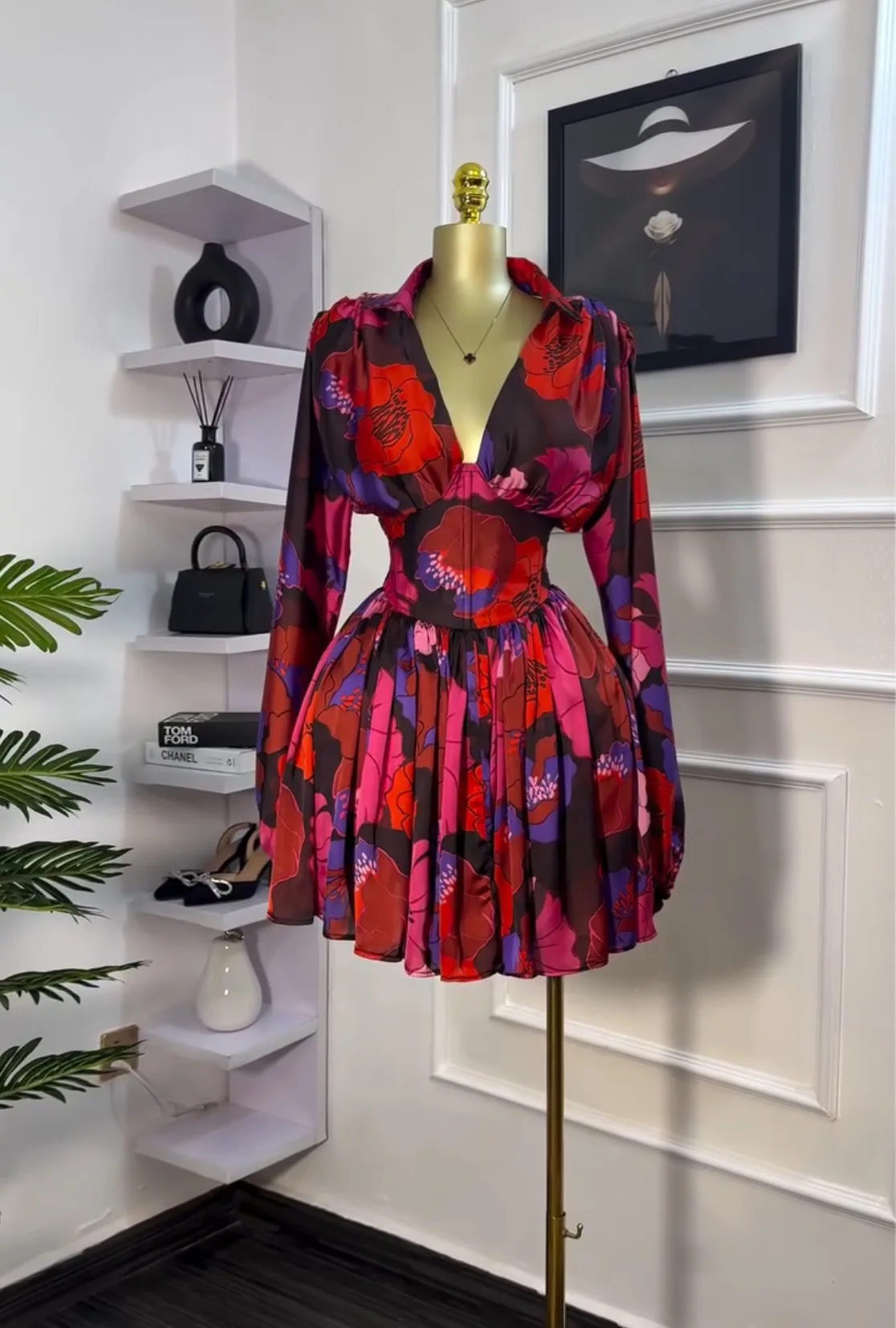 CM.YAYA Women V-neck Long Sleeve Pleated Floral Print Mini Dress Sweet elegant Sexy Birthday Beach Night Party Vestidos Dresses