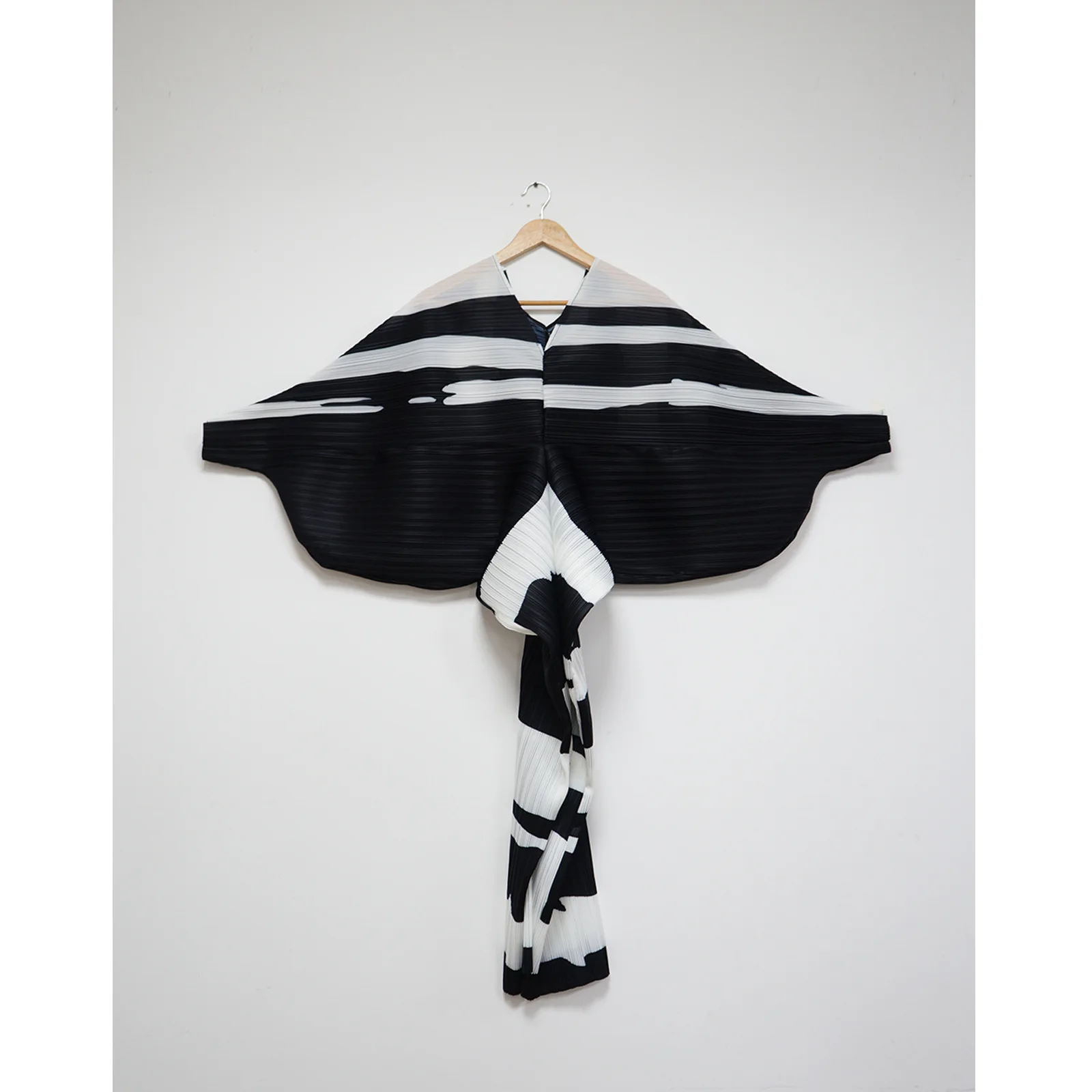 CM.YAYA Elegant Women Pleated Batwing Long Sleeve V-neck Slim Maxi Long Dress INS Fashion Autumn Winter Ruched Dresses Vestidos