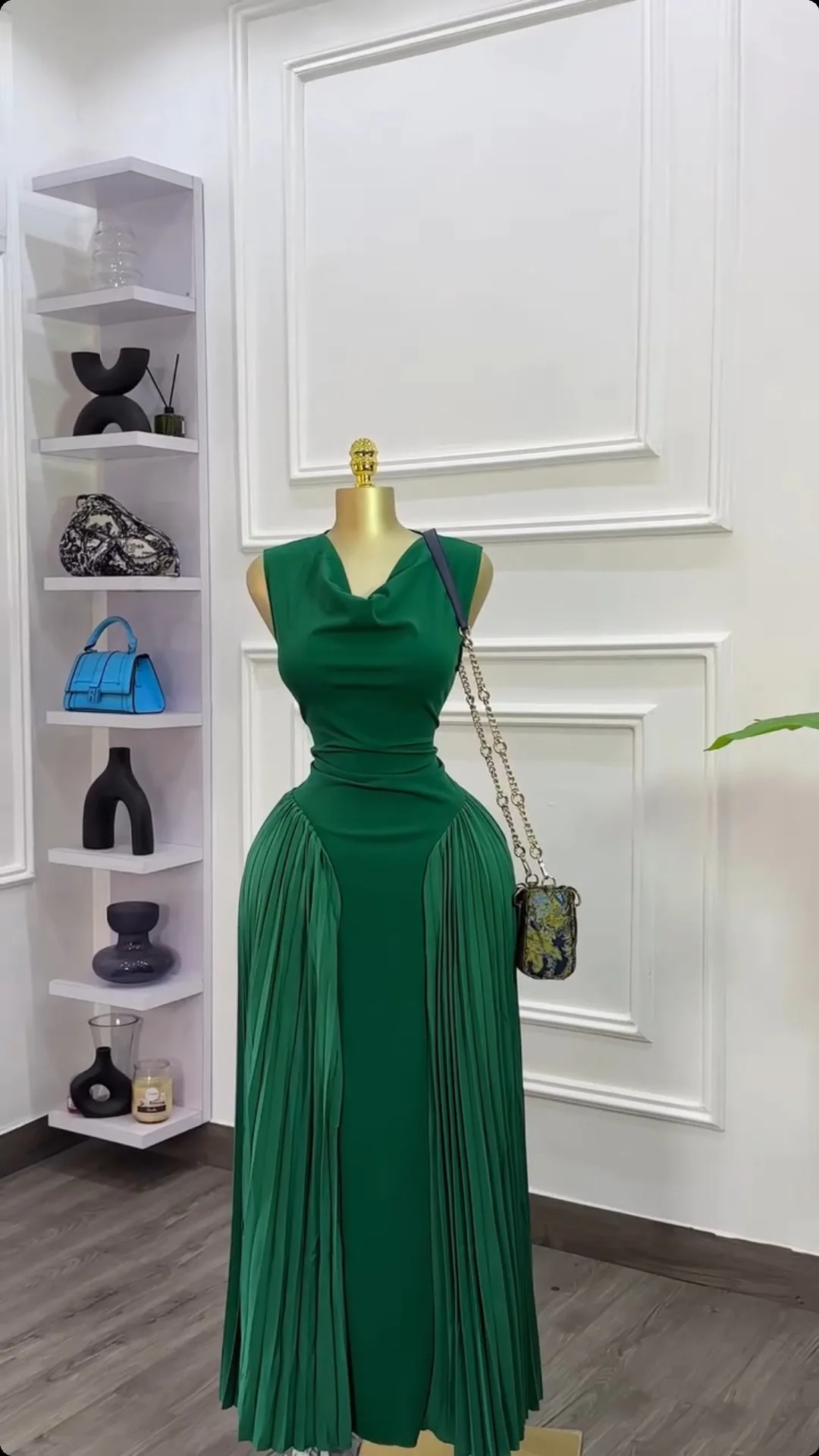 CM.YAYA 2025 Summer Elegant Sleeveless Sweet V-Neck Floor-Length Long Women Dress Beach Party Evening Sexy Pleated Dresses