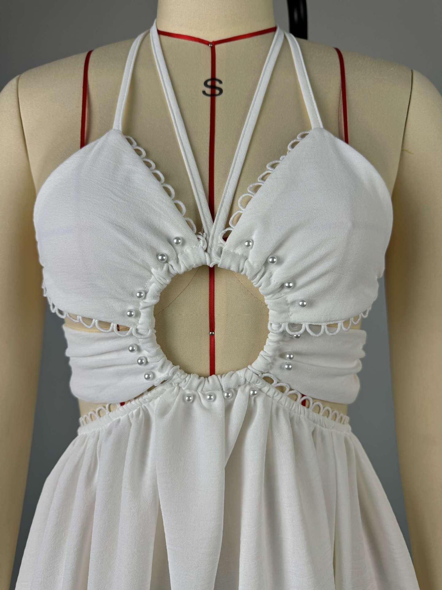 CM.YAYA 2024 Women Halter Strap Sleeveless Mini A-Line Dress Sexy Beading Backless Streetwear Evening Night Club Party Dresses