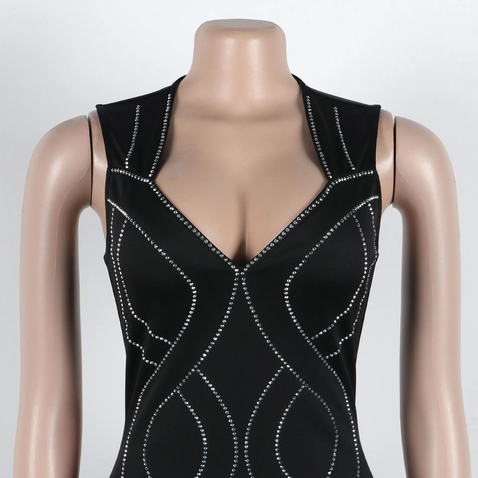 CM.YAYA 2025 Spring Diamonds Hot Rhinestones Cross V-neck Women Sleeveless Long Dress Birthday Party Evening Prom Maxi Dresses