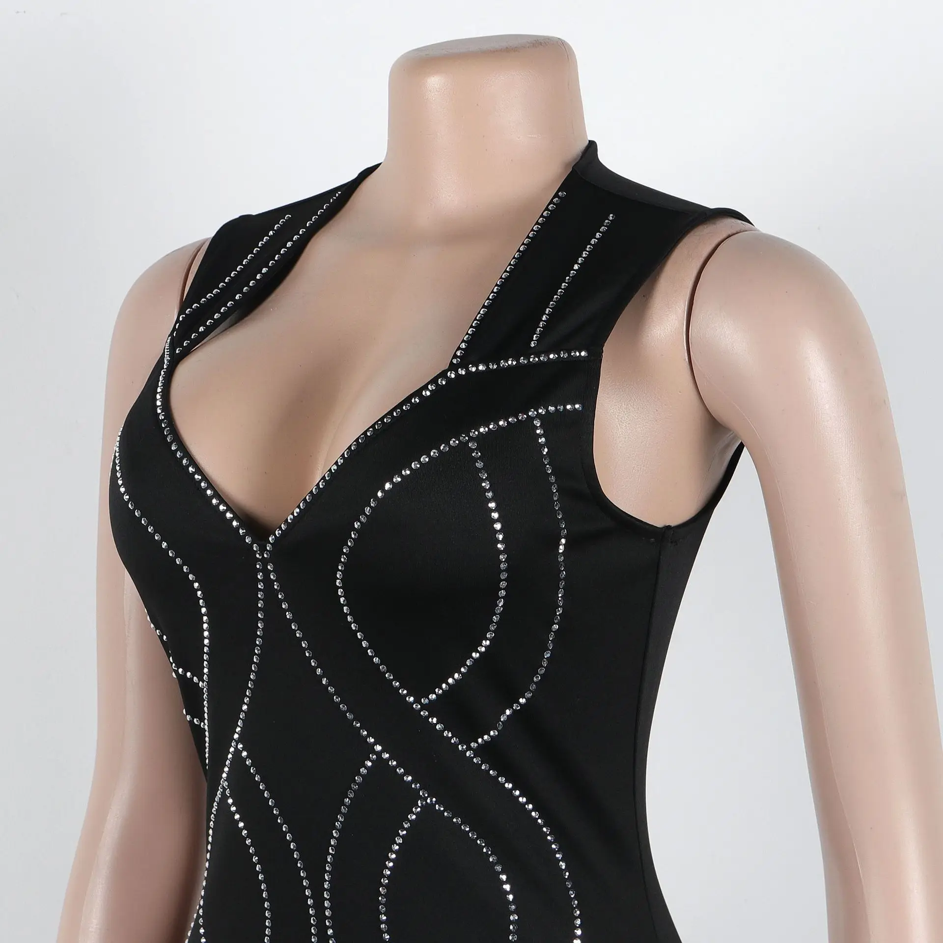 CM.YAYA 2025 Spring Diamonds Hot Rhinestones Cross V-neck Women Sleeveless Long Dress Birthday Party Evening Prom Maxi Dresses