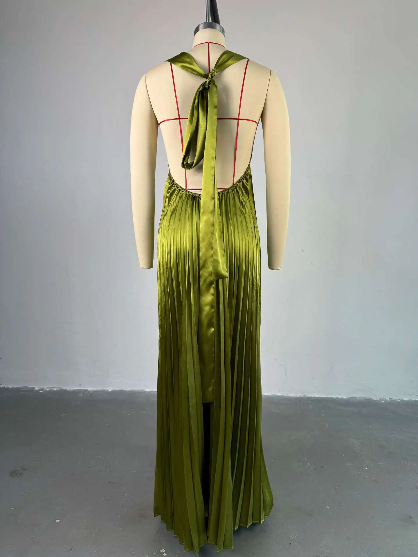 CM.YAYA 2024 Summer Sleeveless V-Neck Halter Floor-Length Long Women Dress Pleated Party Evening Beach Streetwear Maxi Dresses