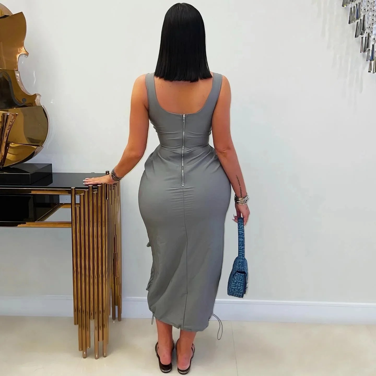 CM.YAYA 2025 Summer O-neck Mult Pockets Cargo Midi Long Dress Women Sleeveless Casual Bodycon Night Club Party Dresses Vestidos