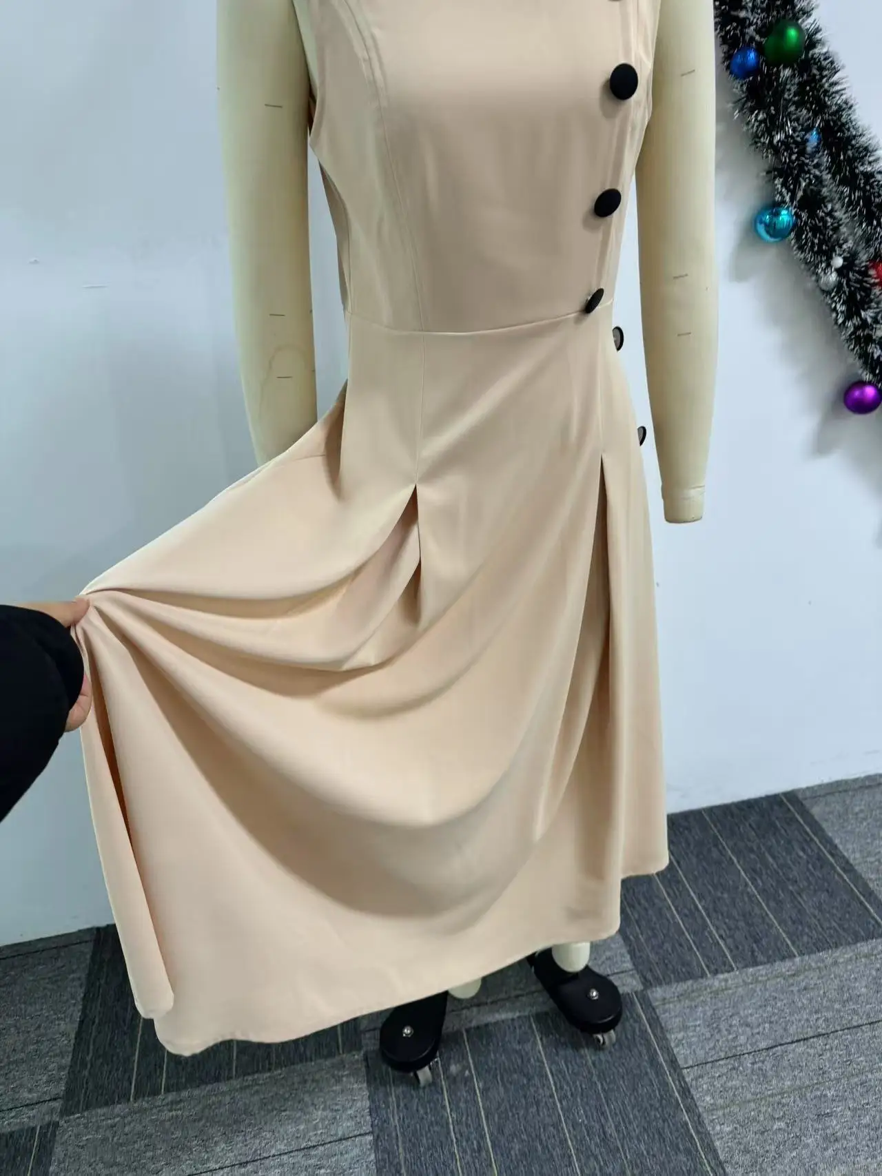 CM.YAYA Women O-neck Elegant Sleeveless Button Long Midi Dress 2025 Summer OL Streetwear Africa Club Big Swing Dresses Vestidos CM.YAYA Women O-neck Elegant Sleeveless Button Long Midi Dress 2025 Summer OL Streetwear Africa Club Big Swing Dresses Vestidos