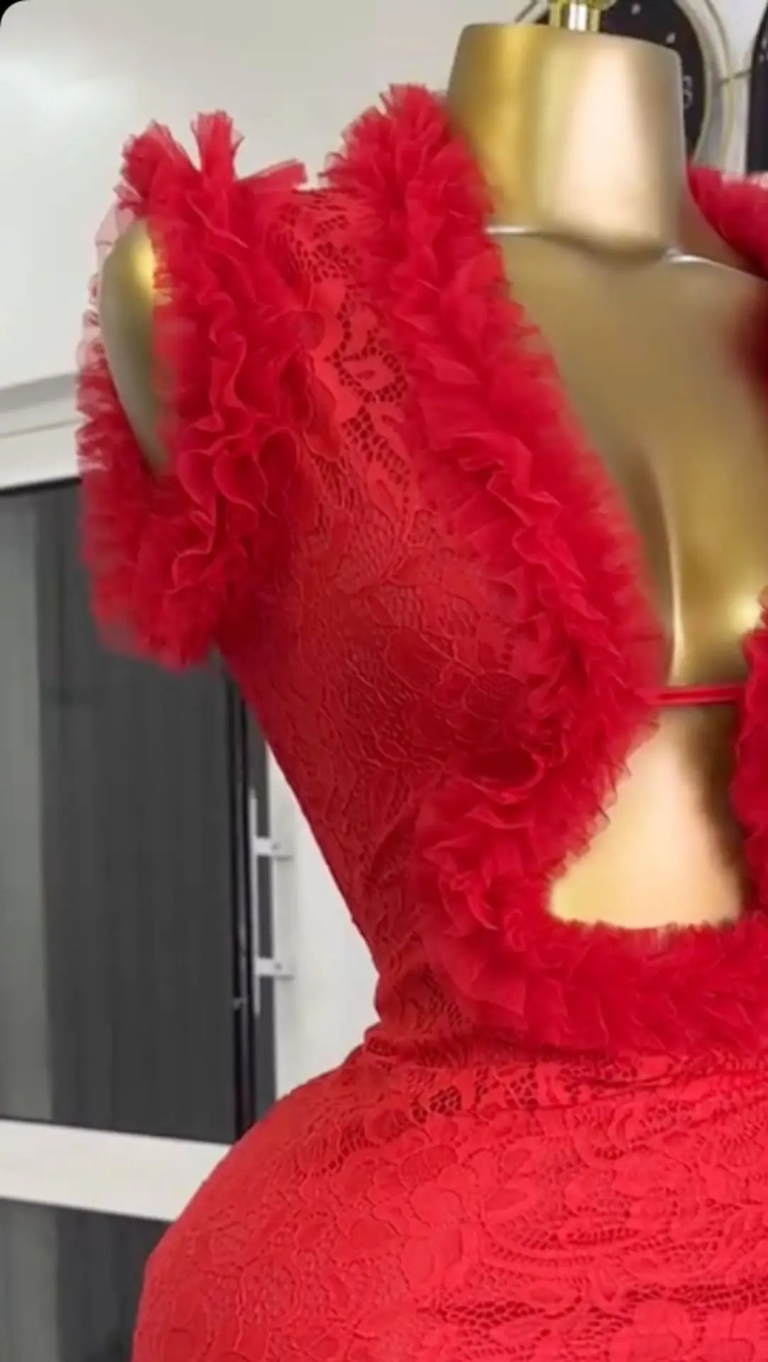 CM.YAYA Women Ruffles Splicing Deep V-neck Lace Floral Bodycon Midi Dress 2025 Birthday Night Club Party Vestidos Sexy Dresses CM.YAYA Women Ruffles Splicing Deep V-neck Lace Floral Bodycon Midi Dress 2025 Birthday Night Club Party Vestidos Sexy Dresses