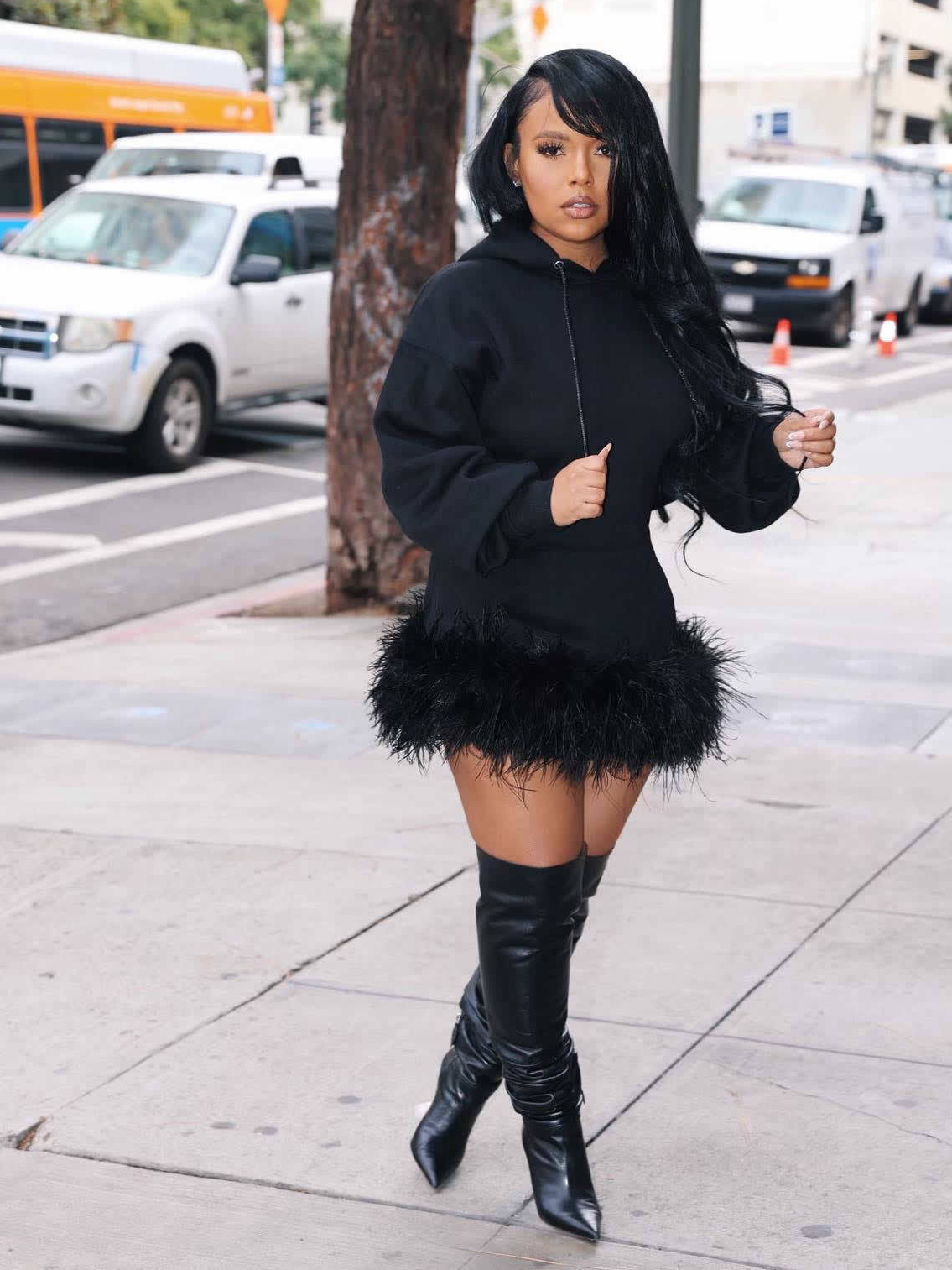 CM.YAYA Women Hooded Long Sleeve Fur Hem Sweathirt Style Midi Dress 2023 Winter Fashion Streetwar Mini Black Dresses Vestidos CM.YAYA Women Hooded Long Sleeve Fur Hem Sweathirt Style Midi Dress 2023 Winter Fashion Streetwar Mini Black Dresses Vestidos