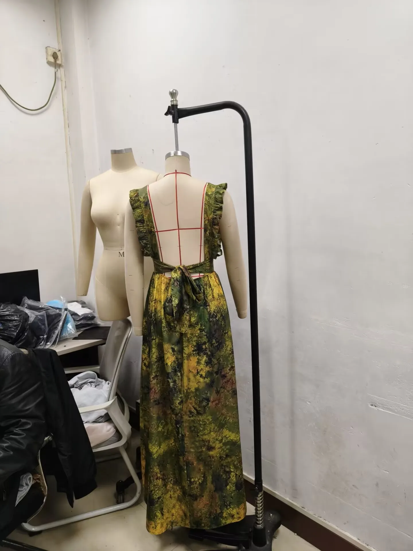 CM.YAYA Elegant Women Tie Dye Print Ruffles Sleeveless Floor-Length Long Dress African Evening Beach Party Birthday Sexy Dresses