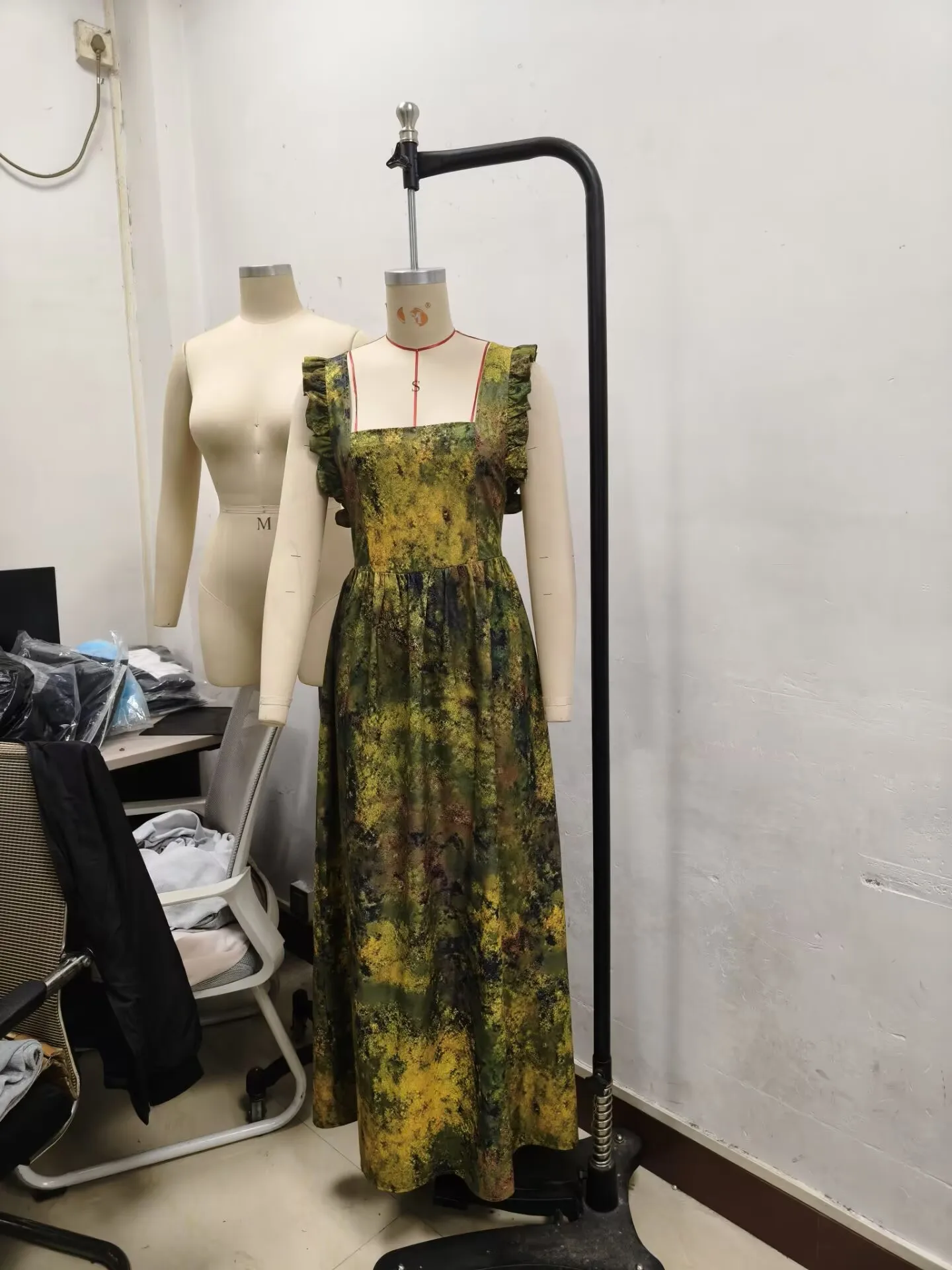 CM.YAYA Elegant Women Tie Dye Print Ruffles Sleeveless Floor-Length Long Dress African Evening Beach Party Birthday Sexy Dresses CM.YAYA Elegant Women Tie Dye Print Ruffles Sleeveless Floor-Length Long Dress African Evening Beach Party Birthday Sexy Dresses