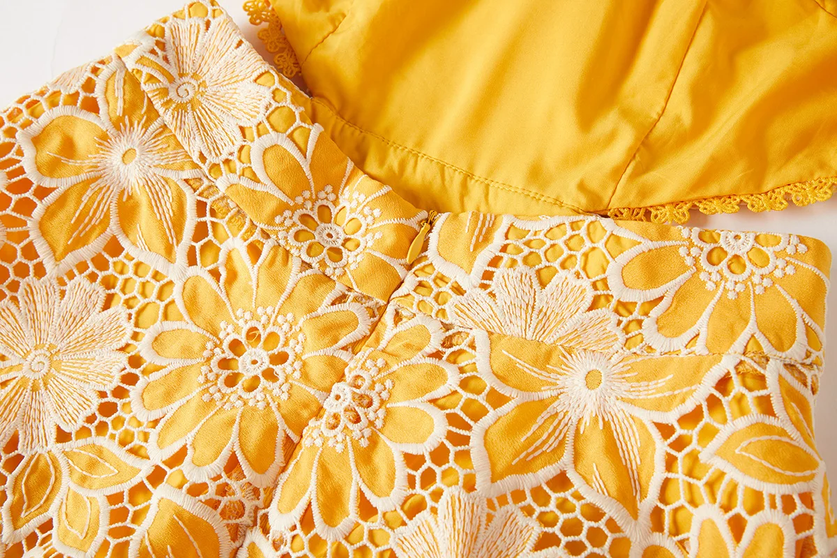 CM.YAYA Women Halter Neck Sleeveless Backless Lace Embroidery Maxi Long Dress Summer Birthday Vacation Beach Holiday Dresses CM.YAYA Women Halter Neck Sleeveless Backless Lace Embroidery Maxi Long Dress Summer Birthday Vacation Beach Holiday Dresses