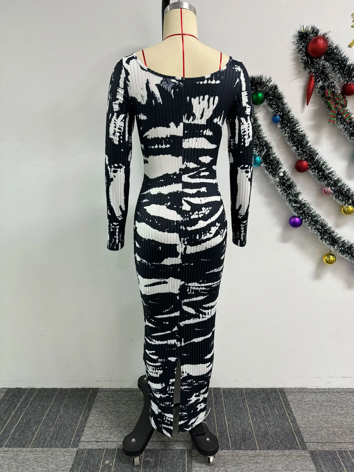 CM.YAYA 2024 Spring O-neck Women Long Sleeve Long Maxi Dress Elastic Print Sexy Party Night Club Birthday Bodycon Street Dresses