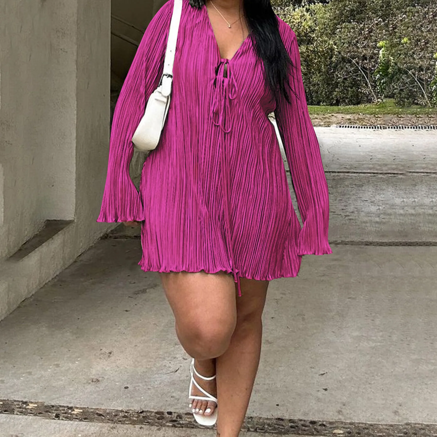 CM.YAYA Long Sleeve Women V-neck Pleated Dress Casual Streetwear Plus Size Mini Dresses 2024 Autumn Slim Party Casual