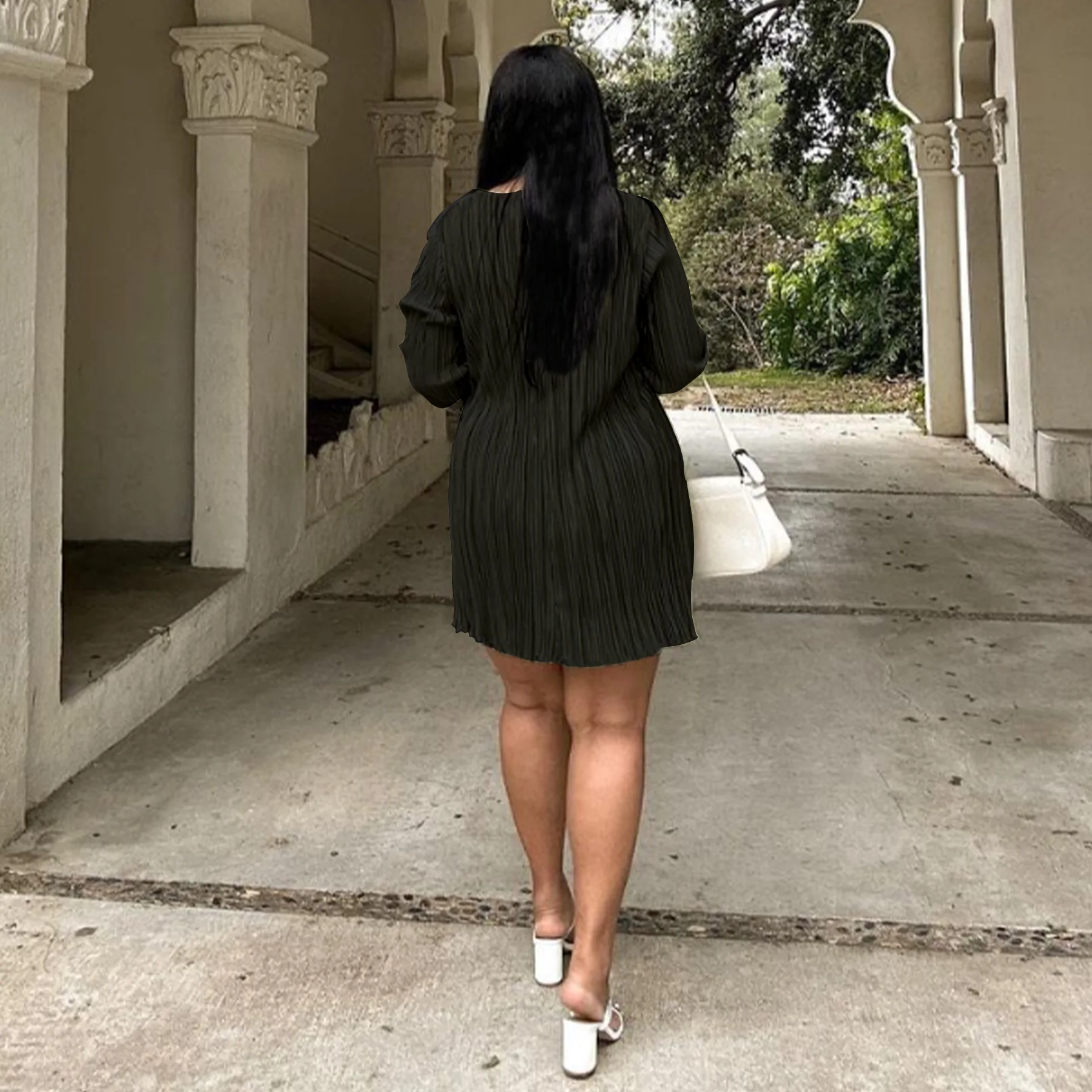 CM.YAYA Long Sleeve Women V-neck Pleated Dress Casual Streetwear Plus Size Mini Dresses 2024 Autumn Slim Party Casual