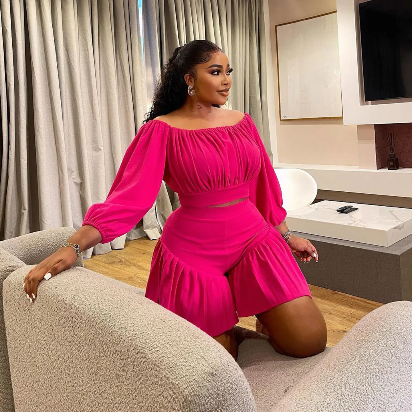 CM.YAYA Plus Size Women's Set Long Sleeve Slash Neck T-Shirt and Shorts 2025 Summer Ruched Two 2 Piece Set Outfits Tracksuit CM.YAYA Plus Size Women's Set Long Sleeve Slash Neck T-Shirt and Shorts 2025 Summer Ruched Two 2 Piece Set Outfits Tracksuit