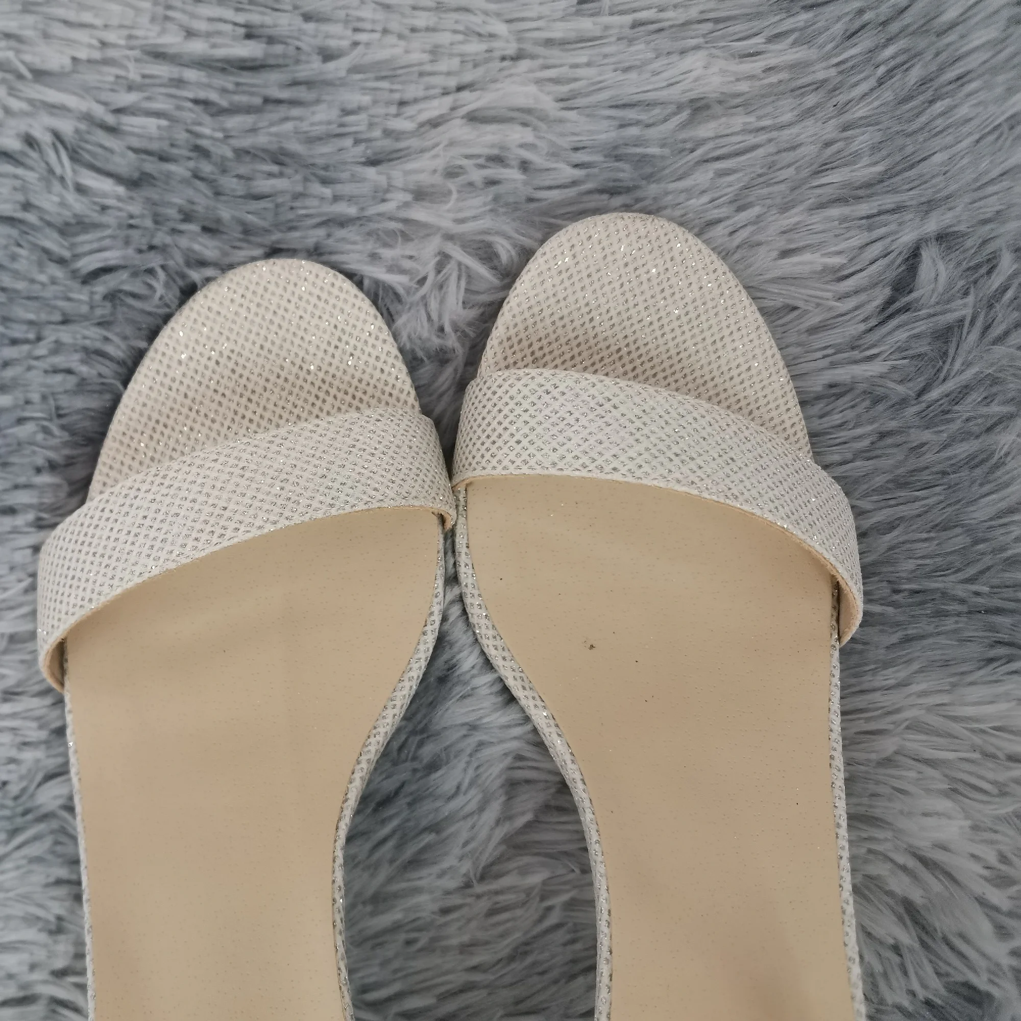 Women Sandals 2026 Summer Fashion Glitter Flash Sexy 8cm Thick High Heels Open Toes Buckle Strap Silver Gold Party Wedding Shoes Women Sandals 2026 Summer Fashion Glitter Flash Sexy 8cm Thick High Heels Open Toes Buckle Strap Silver Gold Party Wedding Shoes