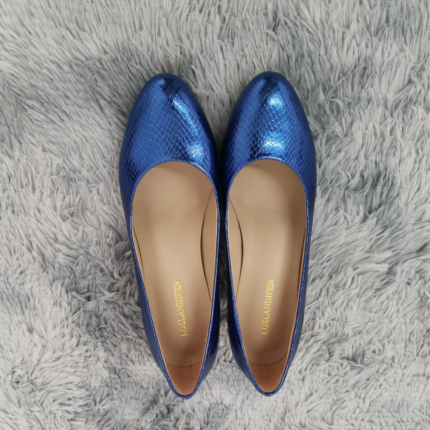 Women Pumps Crocodile Sexy 5cm Low Heel Ponited Toes High Heels Fashion Comfort Office Stilettos Party Dress Red Wedding Shoes