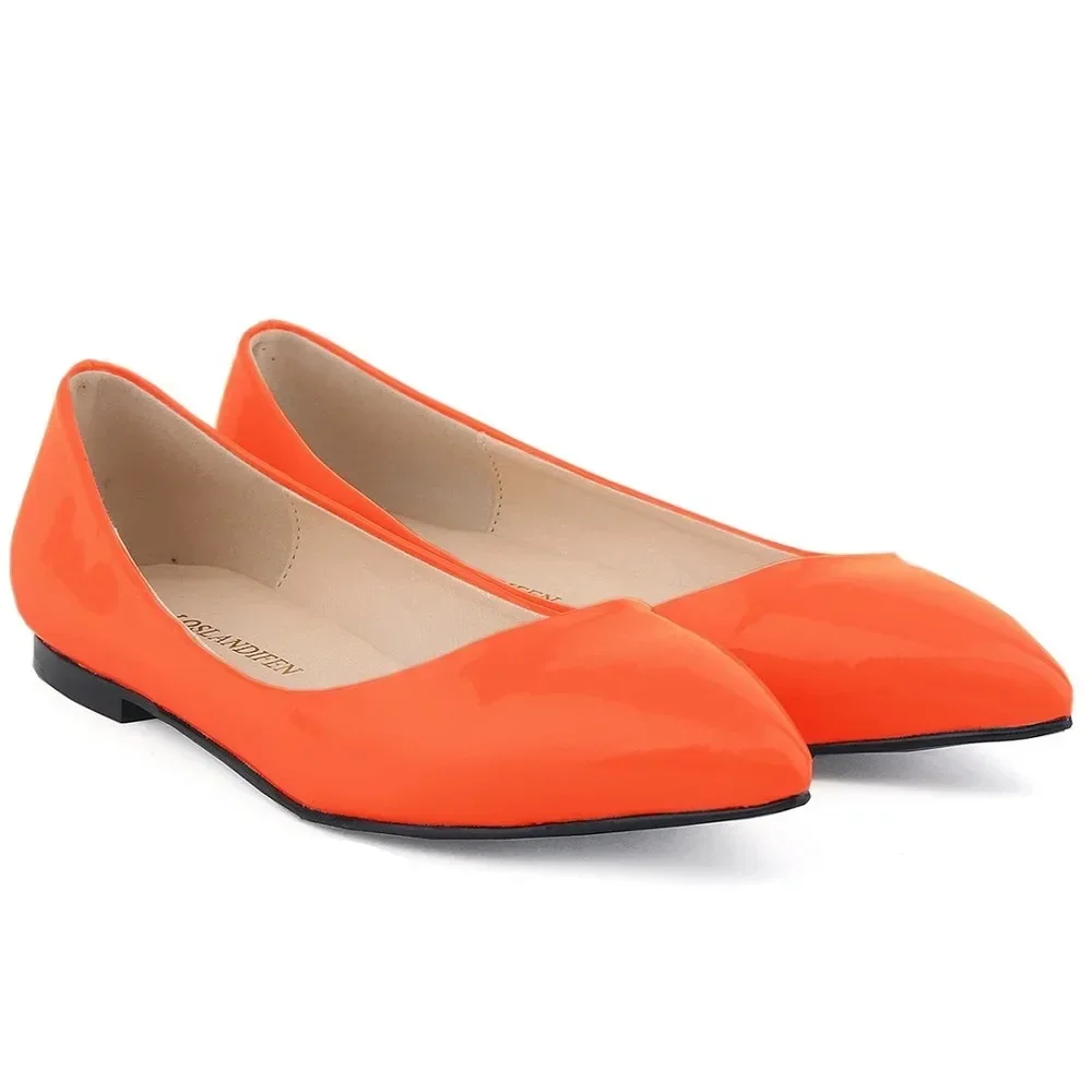 Women Flats Shoes Spring Autumn Solid color Pointed Toe Slip On Patent Leather Woman Flat New Single Casual Loafers Large Size