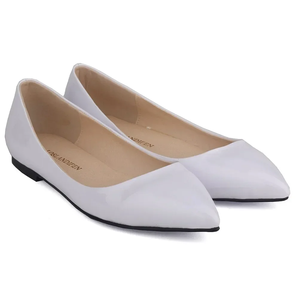 Women Flats Shoes Spring Autumn Solid color Pointed Toe Slip On Patent Leather Woman Flat New Single Casual Loafers Large Size
