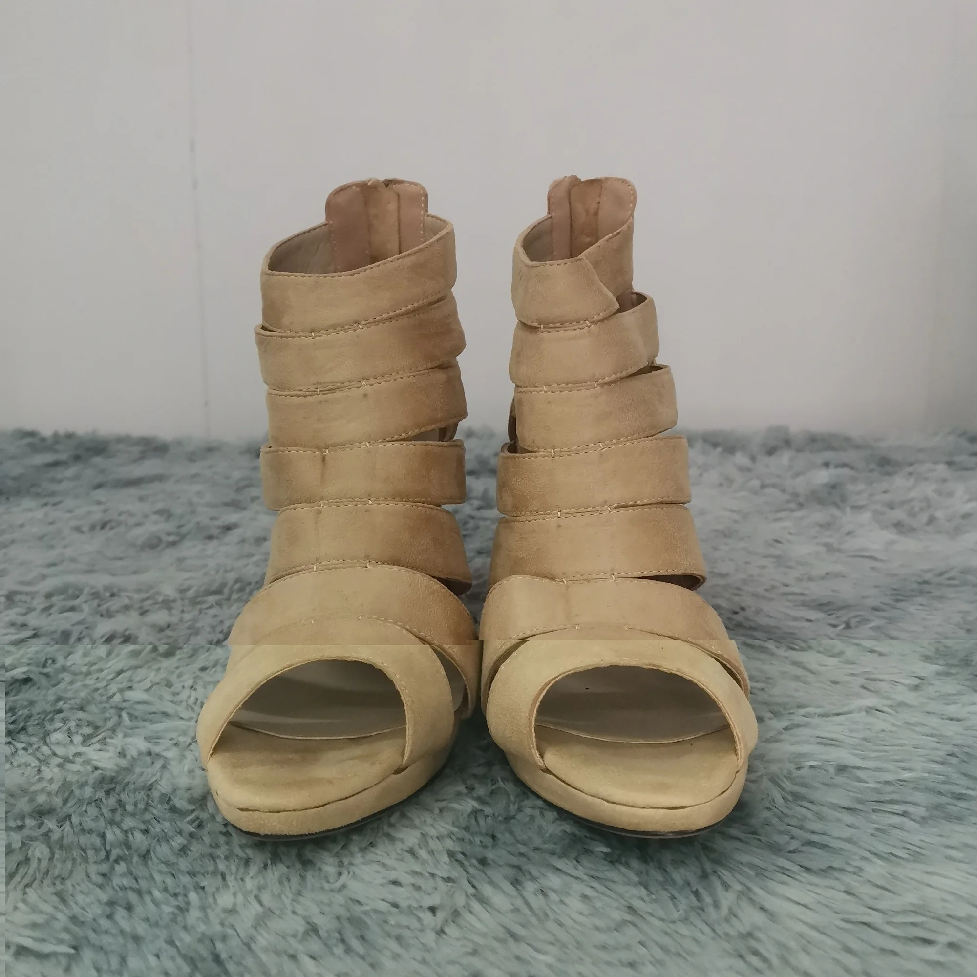 New Fashion show Women Sandals Fashion Sexy High Heels Platform Pumps Peep Toe Sandals Casual White Red Wedding Shoes Plus Size